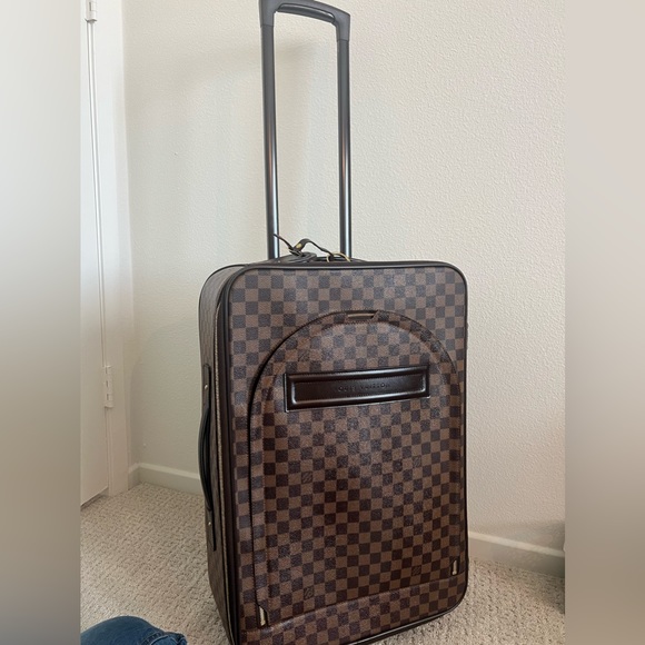 Louis Vuitton Pegase 55 in Damier Ebene - Picture 4 of 15